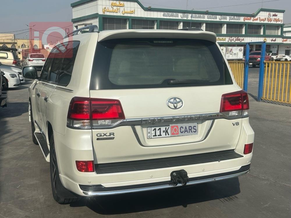 تويوتا لاندكروزر